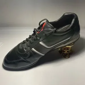 AUTH luxury PRADA Snearkers shoes 4 E 2735 sz 9 Prada | Shoes | Auth Luxury Prada Snearkers Shoes 4 E 2735  main image 2